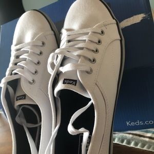 NWB Keds white sneakers